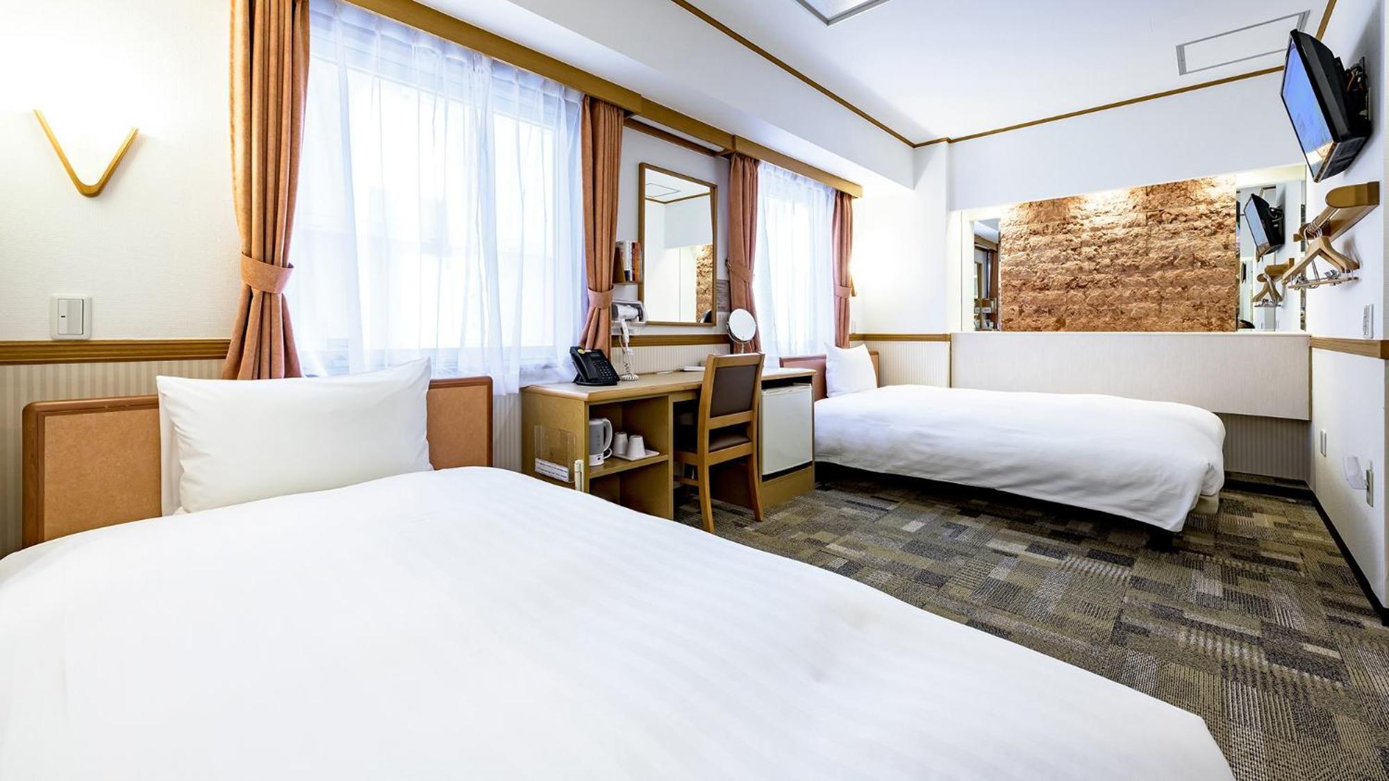 Hotel Toyoko Eki Nishi Guchi No 1